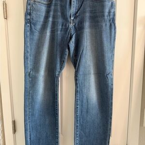 Lucky Brand Men's Classic Blue Straight Jeans